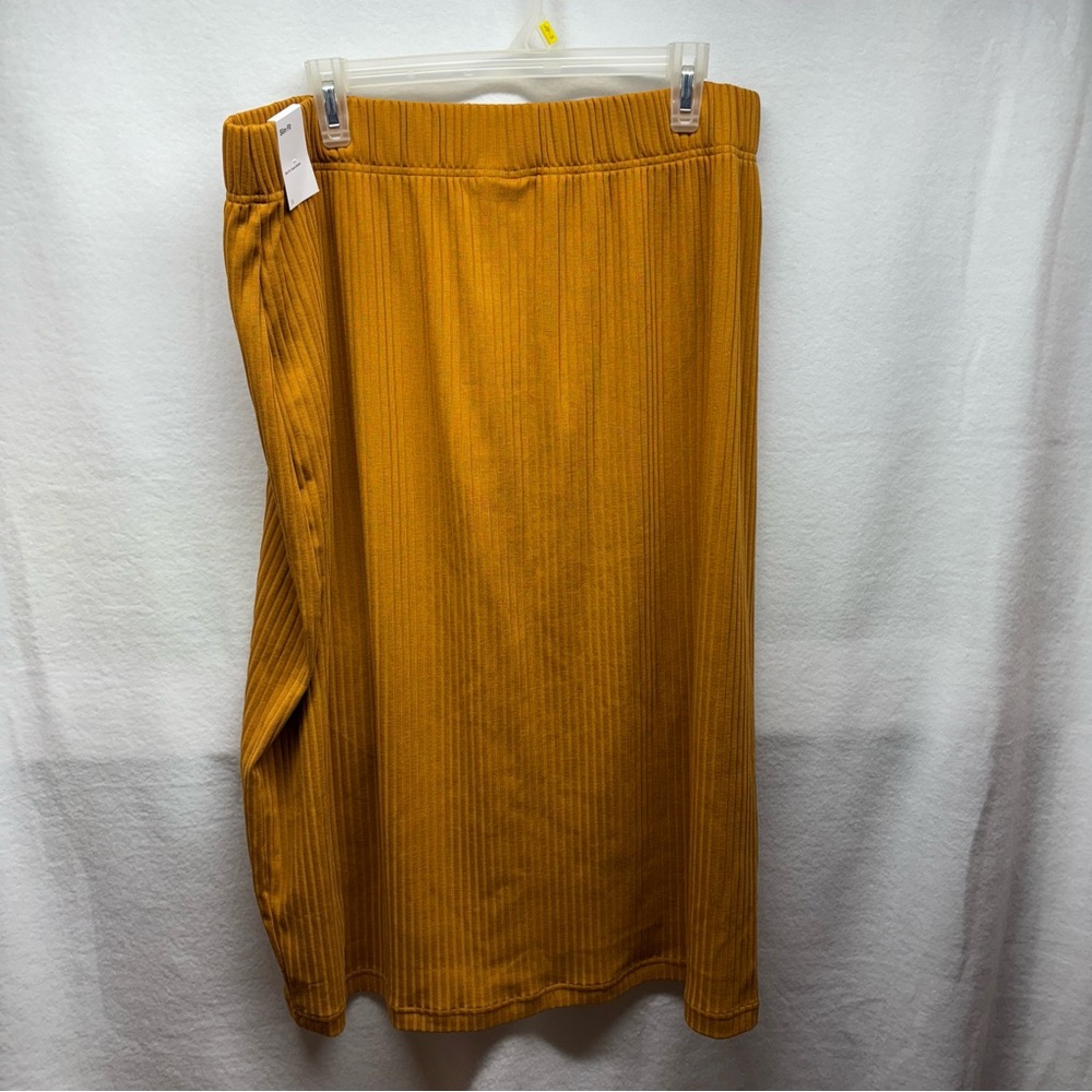 Nike Womens Ribbed Knit Midi Skirt Golden Ochre 2X NWT Side Slit Athleisure‎